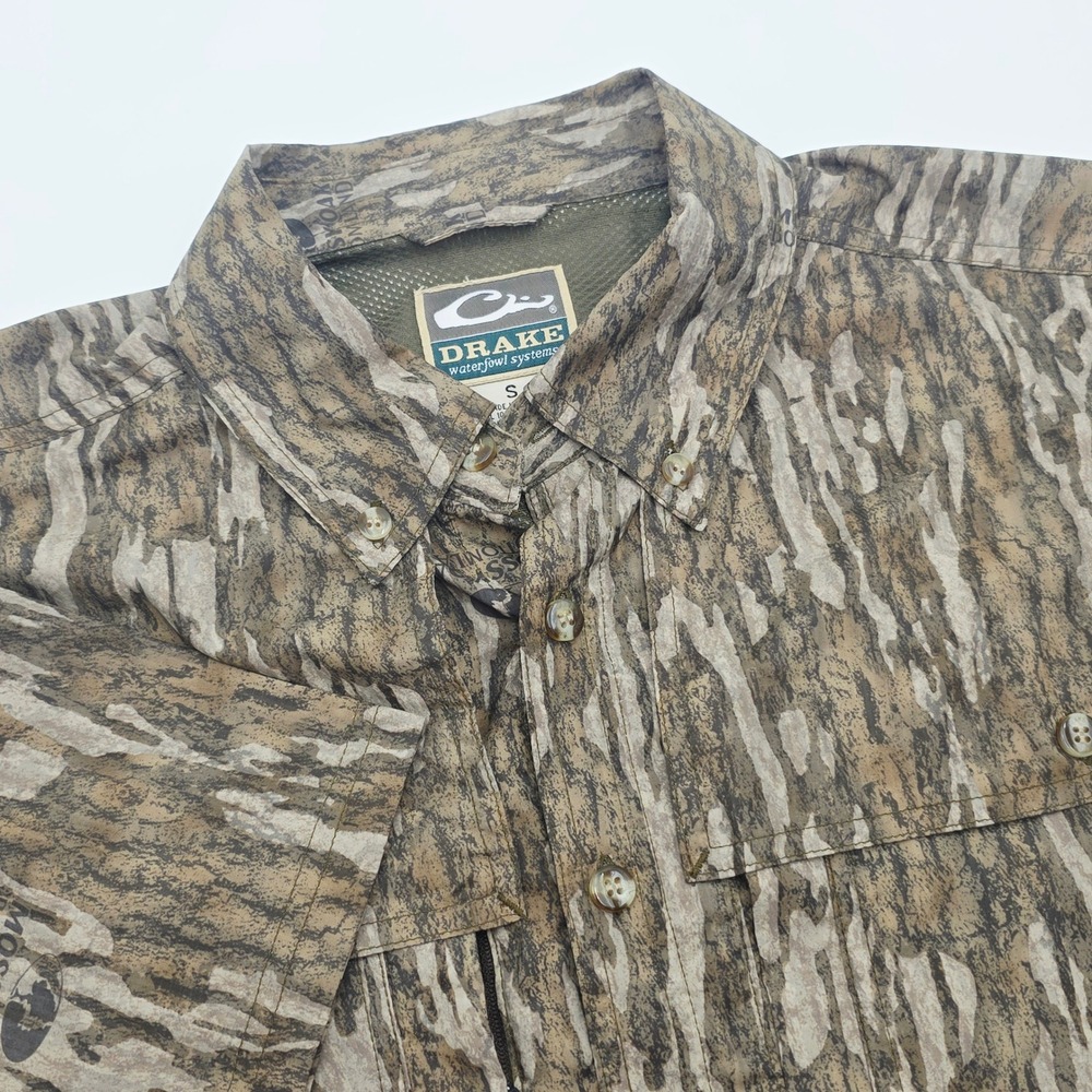 Drake Waterfowl Mossy Oak Bottomland Camo Short Sleeve Shirt Mens Small Vented